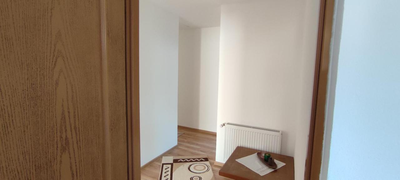 Olt-Part Vendeghaz Hotel ไบเลตุชนาด ภายนอก รูปภาพ