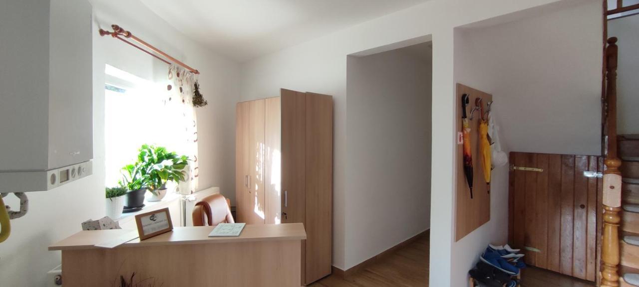 Olt-Part Vendeghaz Hotel ไบเลตุชนาด ภายนอก รูปภาพ