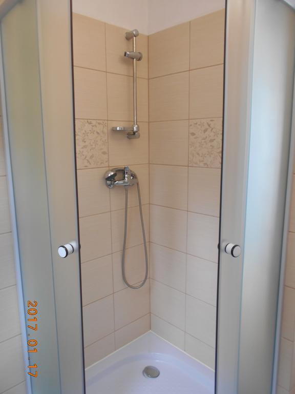 Olt-Part Vendeghaz Hotel ไบเลตุชนาด ภายนอก รูปภาพ