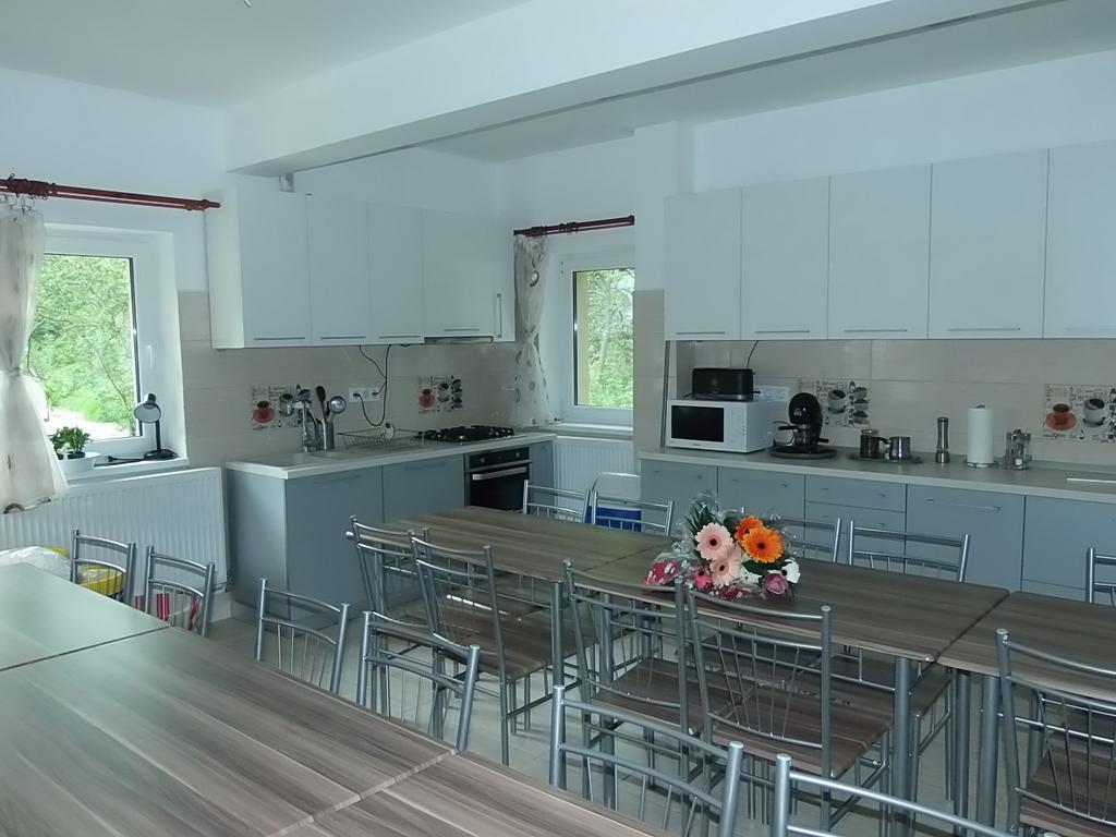 Olt-Part Vendeghaz Hotel ไบเลตุชนาด ภายนอก รูปภาพ